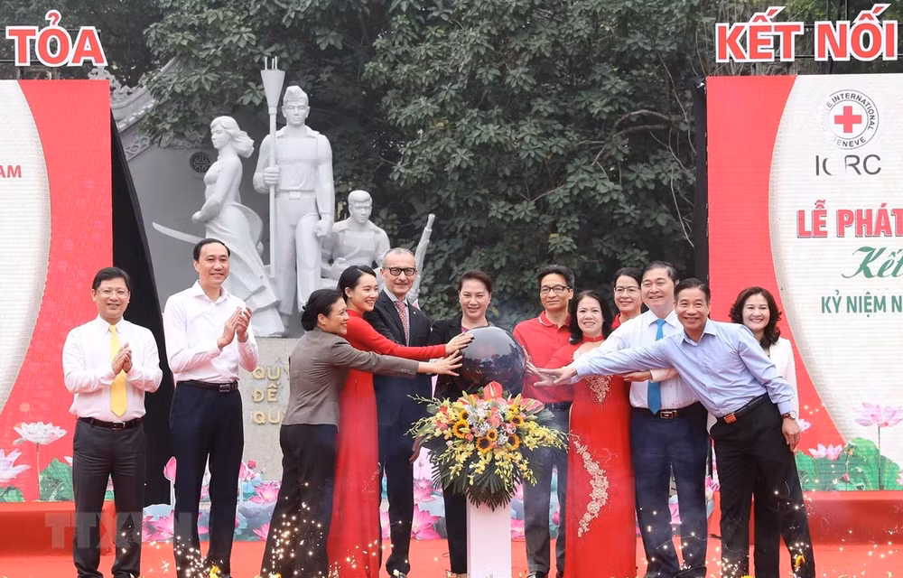 Lanzan en Vietnam el Mes Humanitario ảnh 1