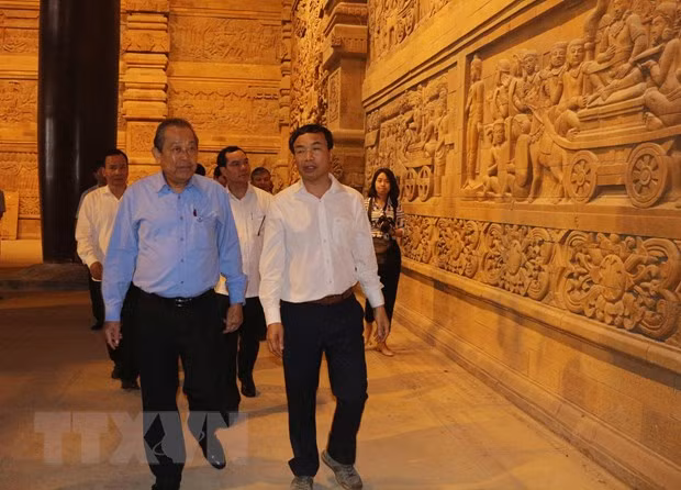 Inspecciona Vicepremier vietnamita preparativos para el Día de Vesak 2019 ảnh 1