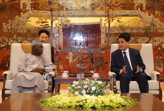 Intercambian autoridades de Hanoi y expertos africanos experiencias económicas ảnh 1