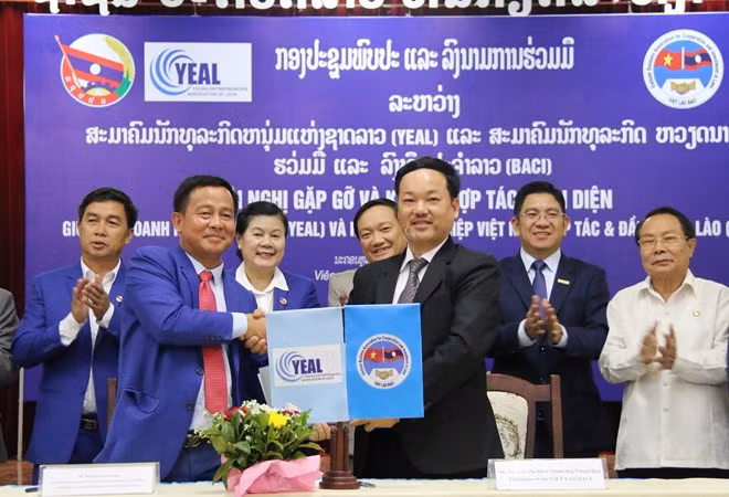 Incrementarán la cooperación empresas de Vietnam y Laos ảnh 1