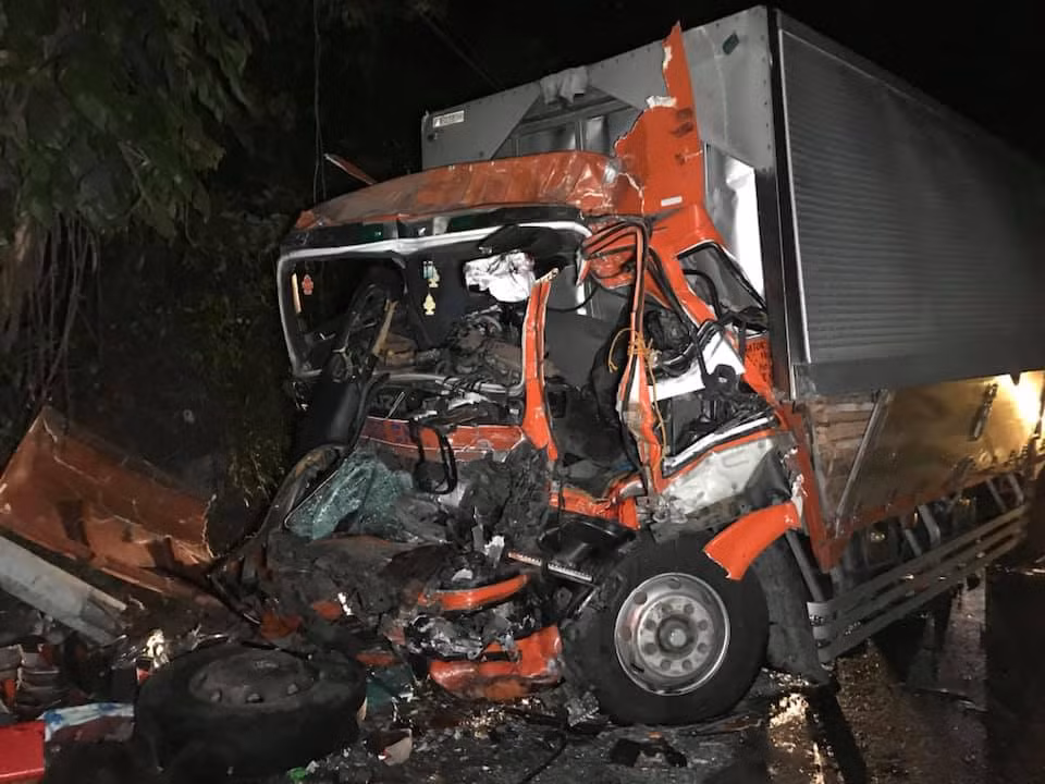 Reportan tres muertos y 73 lesionados tras accidente de tráfico en Filipinas ảnh 1