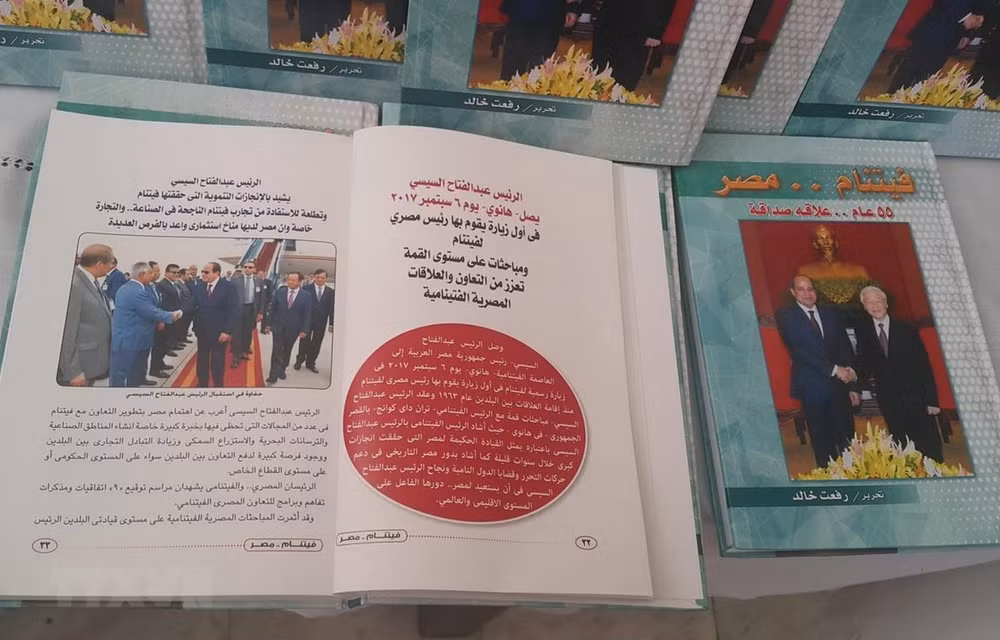 Publican libro sobre los lazos de amistad entre Vietnam y Egipto ảnh 1