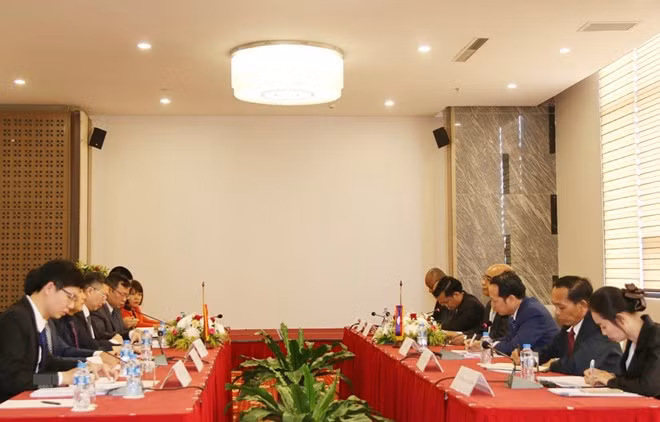 Intercambian Vietnam y Laos experiencias partidistas en propaganda ảnh 1