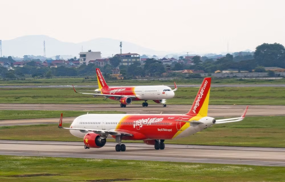 Vietjet ofrece 550 mil boletos promocionales para celebrar Día de la Liberación de Hanoi ảnh 1 Vietjet ofrece 550 mil boletos promocionales para celebrar Día de la Liberación de Hanoi ảnh 1