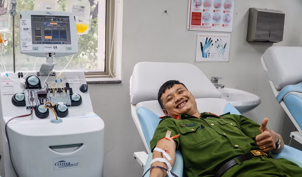 Honran a destacados donantes de sangre en Vietnam ảnh 2