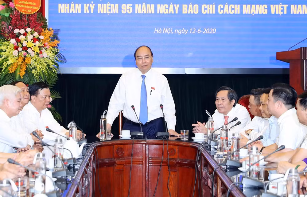 Premier de Vietnam felicita al colectivo de periodistas por Día de la Prensa Revolucionaria ảnh 1