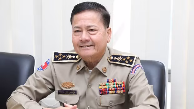 Camboya fortalece la supervisión de las redes sociales ảnh 1