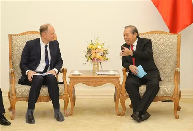 Grupo Techonic Industries patentiza disposición de apoyar avance tecnológico de Vietnam ảnh 1