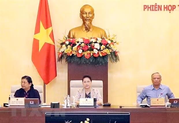 Clausuran reunión 45 del Comité Permanente del Parlamento de Vietnam ảnh 1 Clausuran reunión 45 del Comité Permanente del Parlamento de Vietnam ảnh 1