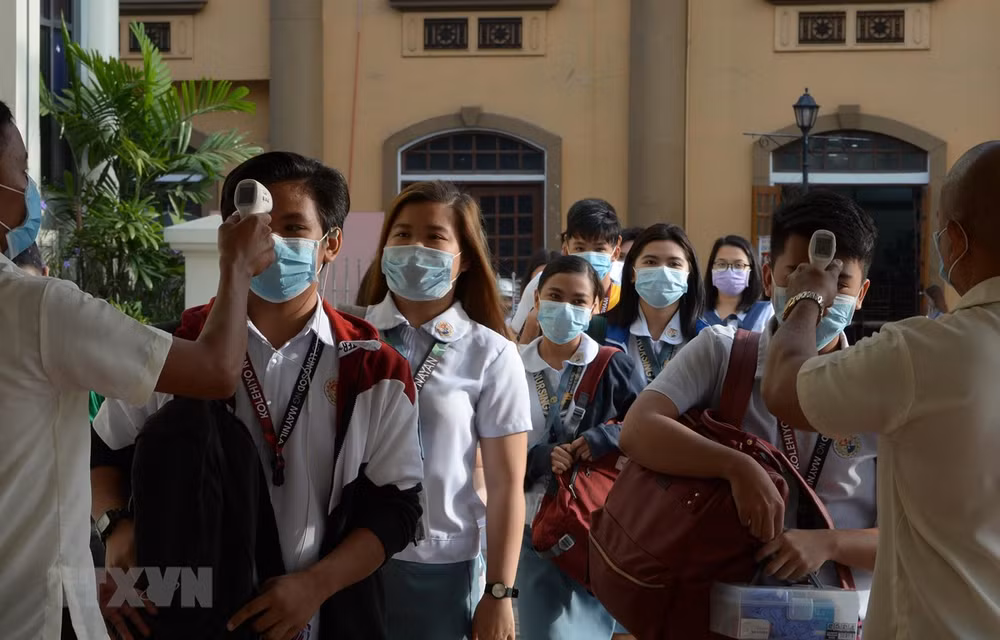 Filipinas moviliza más de ocho mil millones de dólares para la lucha contra el COVID-19 ảnh 1 Filipinas moviliza más de ocho mil millones de dólares para la lucha contra el COVID-19 ảnh 1