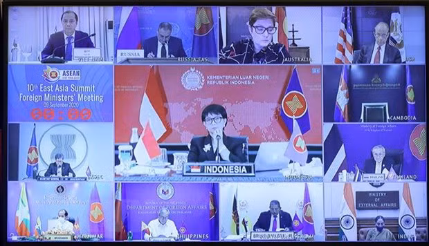 Vietnam llama a elevar papel de Cumbre de Asia Oriental ante los desafíos emergentes ảnh 2