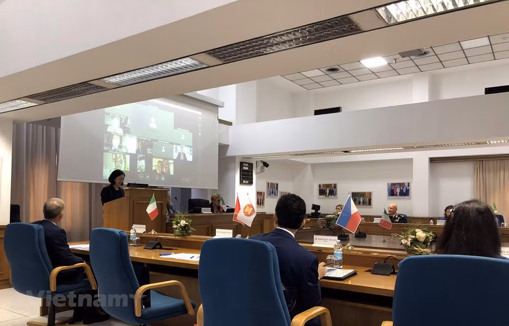 Refuerzan cooperación entre ASEAN e Italia ảnh 1