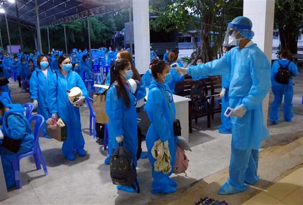 Vietnam suma otro día sin nuevos casos del COVID-19 en la comunidad ảnh 1