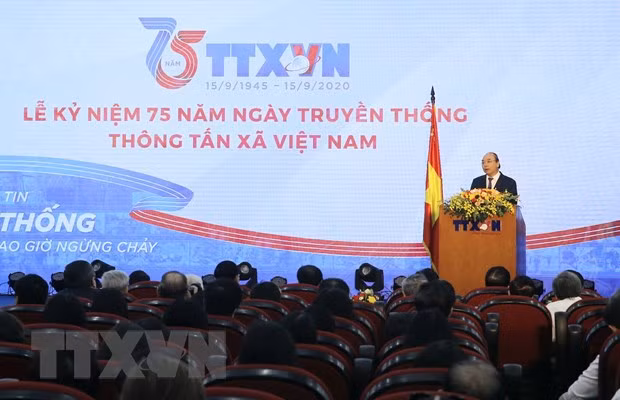 Premier vietnamita urge a VNA a mantener su posición como centro de información confiable del Partido y Estado ảnh 1