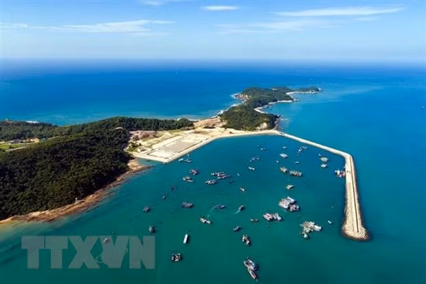 Lanzan servicio de hidroavión de conexión de destinos turísticos en Quang Ninh ảnh 2