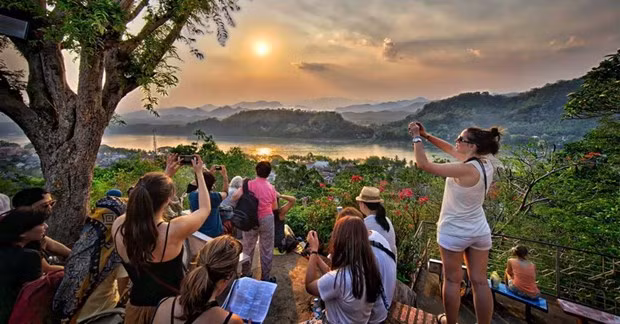 Vietnam es segundo emisor de turistas a Laos ảnh 1