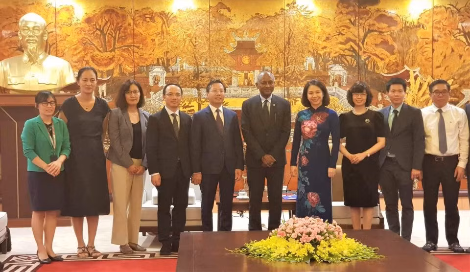 Aprecian resultados destacados de cooperación entre Vietnam y UNESCO ảnh 2