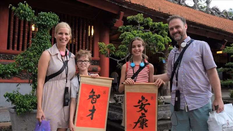 Nueva política de visas electrónicas de Vietnam llama atención de turistas extranjeros ảnh 2
