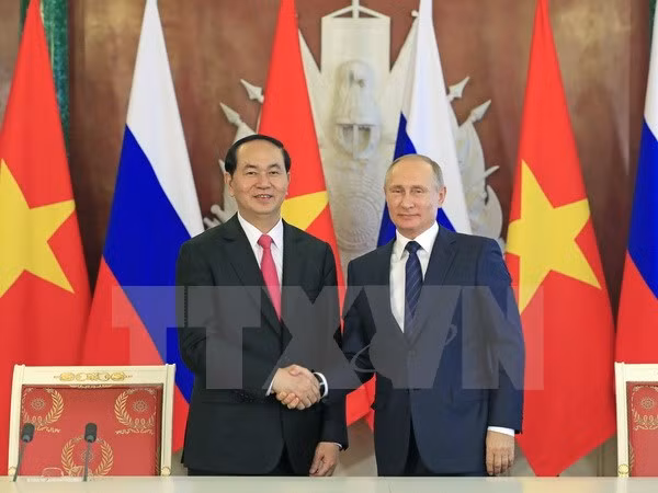 Visita oficial de presidente vietnamita: reflejo de desarrollo de relaciones en máximo nivel con Rusia ảnh 1