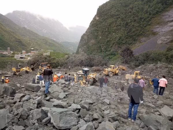 Vietnam envía pésame a China por avalancha en provincia de Sichuan ảnh 1