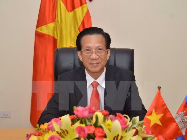 Vietnam prioriza el desarrollo de relaciones con Camboya, confirmó su embajador ảnh 1