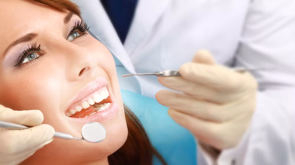 Ciudad Ho Chi Minh intenta convertirse en meca del turismo dental ảnh 1