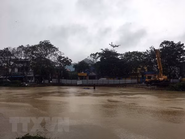 Miles personas se evacuan de Yakarta por inundaciones ảnh 1