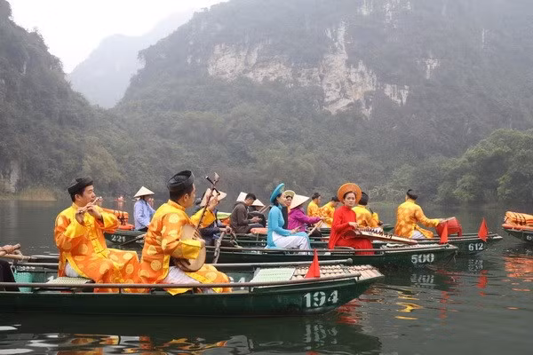 Ninh Binh, un destino popular para los turistas ảnh 1