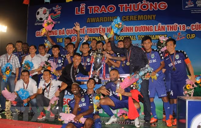 Club vietnamita gana copa internacional de fútbol ảnh 1