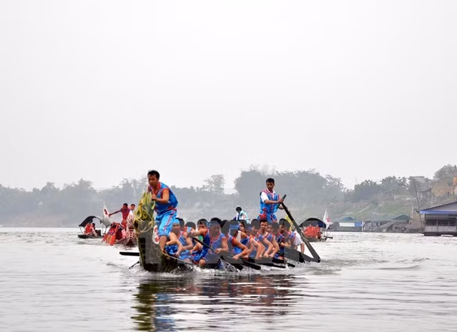 Efectuarán por primera vez en Hanoi regata tradicional ảnh 1