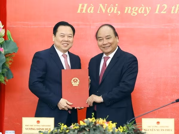 Fortalecen en Vietnam gestión de capitales estatales en empresas ảnh 1