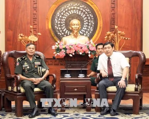 Ejército Real de Camboya y Ciudad Ho Chi Minh robustecen cooperación ảnh 1