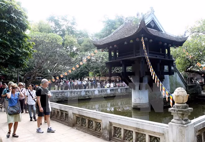 Crece 14 por ciento afluencia de turistas extranjeros a Hanoi ảnh 1