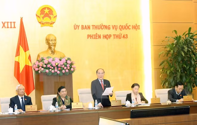 Comité Permanente del Parlamento vietnamita inicia su 43 reunión ảnh 1
