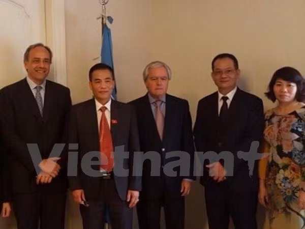 Vietnam intensifica colaboración legislativa con Argentina y Chile ảnh 1