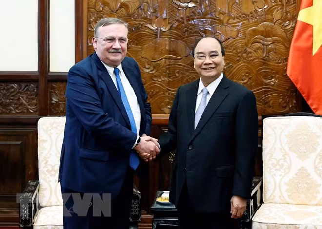 Vietnam aspira a fomentar cooperación multifacética con Hungría, afirma presidente ảnh 1 Vietnam aspira a fomentar cooperación multifacética con Hungría, afirma presidente ảnh 1