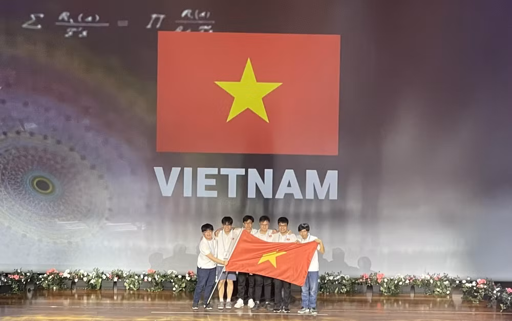 Vietnam ocupa cuarto lugar en Olimpiada Internacional de Matemáticas 2022 ảnh 1 Vietnam ocupa cuarto lugar en Olimpiada Internacional de Matemáticas 2022 ảnh 1