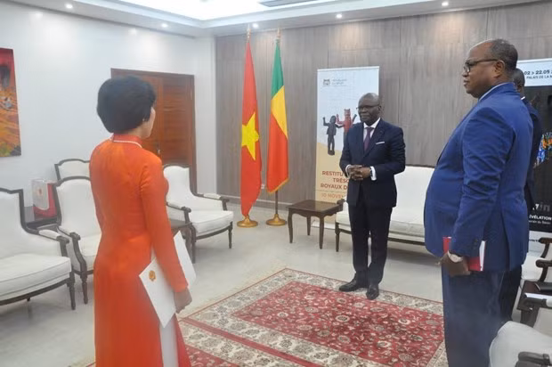 Promueven Benín y Vietnam relaciones de amistad ảnh 1