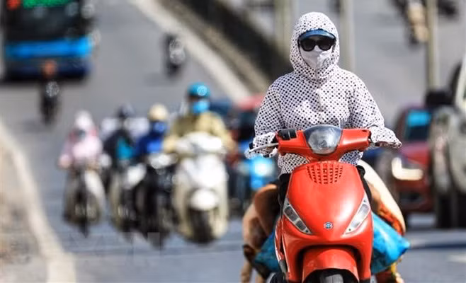 Localidades norteñas y centrales vietnamitas enfrentan ola de calor ảnh 1