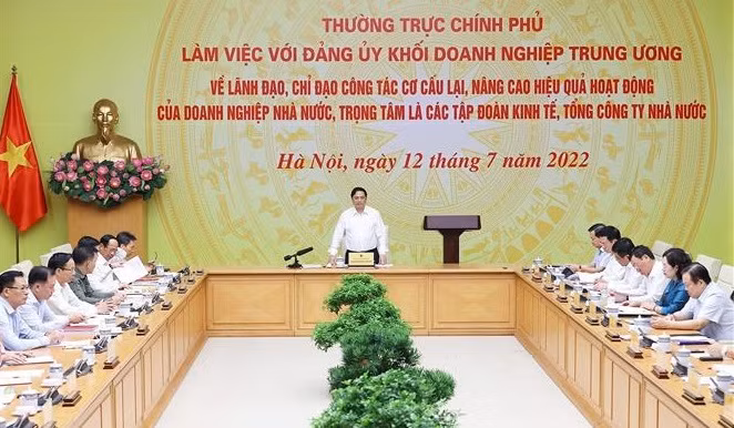 Premier vietnamita insta a explotar con eficiencia recursos de empresas estatales ảnh 1