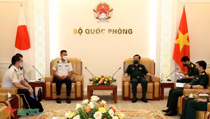Vietnam promueve cooperación en defensa con Japón y Egipto ảnh 1