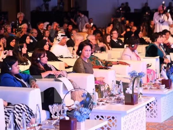 Presidentas parlamentarias adoptan Declaración de Abu Dabi ảnh 1