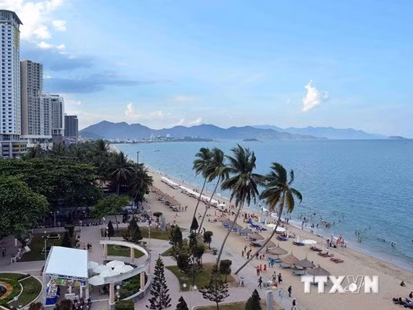 Ciudad balnearia de Vietnam promueve desarrollo sostenible del medio ambiente ảnh 1 Ciudad balnearia de Vietnam promueve desarrollo sostenible del medio ambiente ảnh 1
