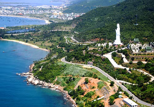 Ciudad centrovietnamita impulsa protección de soberanía marítima nacional ảnh 1