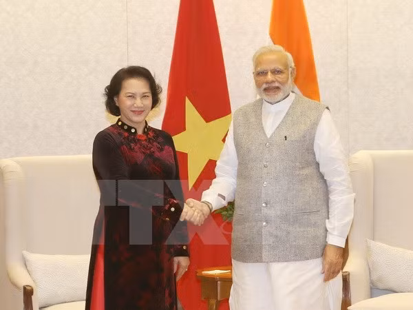Visita de líder parlamentaria de Vietnam consolida base para relaciones con India ảnh 1