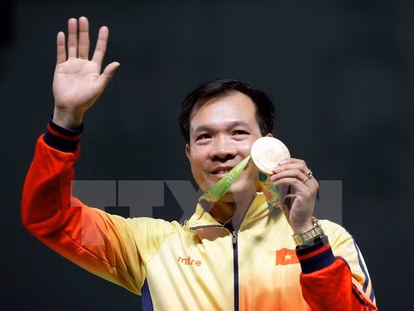 Medallista olímpico Hoang Xuan Vinh, mejor deportista de Vietnam en 2016 ảnh 1