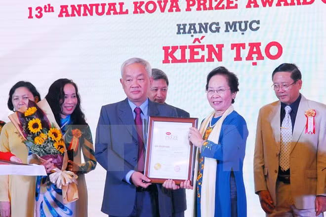 Premio Kova pondera creatividad de estudiantes vietnamitas ảnh 1