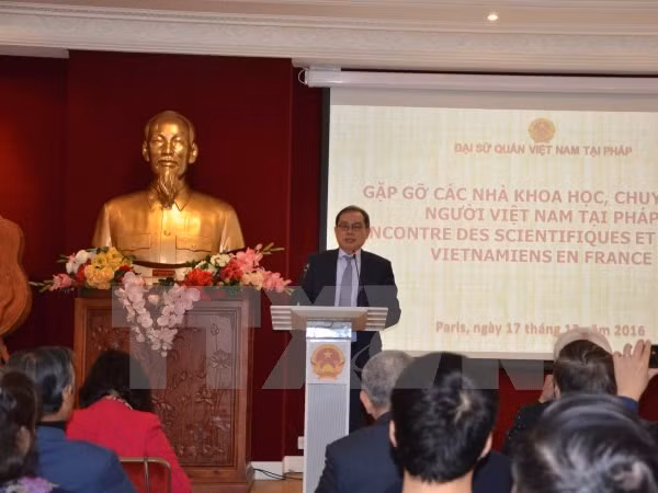 Encuentro de científicos de Vietnam residentes en Francia ảnh 1