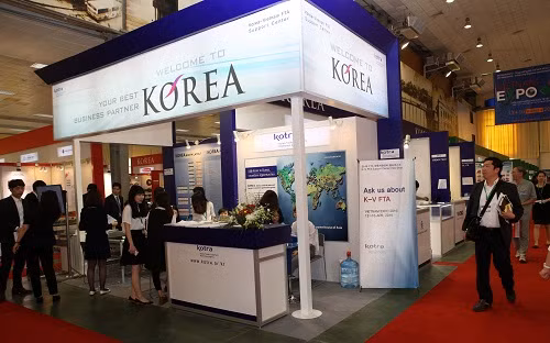 Efectúan Exposición de Comercio Sudcorea 2016 en Hanoi ảnh 1