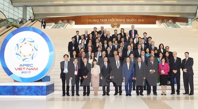 Discuten en Hanoi temas prioritarios de APEC 2017 ảnh 1 Discuten en Hanoi temas prioritarios de APEC 2017 ảnh 1